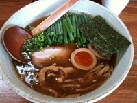 「小ネギらーめん・醤油+味玉（￥700＋￥100）」@麺や 八雲の写真