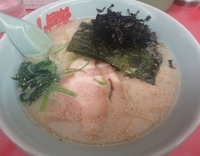 「塩チャーシュー麺＋岩海苔　【820円＋100円】」@山岡家 東松山店の写真