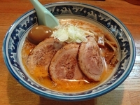 「味噌ラーメン（750円）＋チャーシュー2枚＋味玉」@麺や 樽座 小宮店の写真