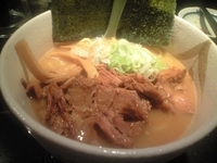 「ラーメン+脂ごはん+その他」@背脂醤油 のあの写真