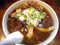 「しょうゆ(780円)」@らーめん 山桜桃 高田馬場店の写真