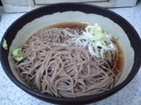 「かけそば＋大盛 冷やし（230円＋70円）」@利根そばの写真