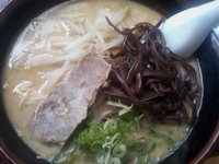 「博多大麦麹味噌仕立て味噌らーめん（替玉サービス）500円」@博多天神 お茶の水店の写真