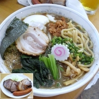 「豚骨辛味噌ラーメン」@MENYA 食い味の道有楽の写真