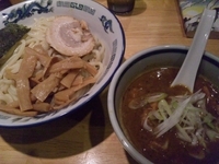 「カレーつけ麺・豚ほぐし」@麺屋我龍の写真