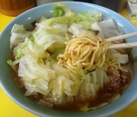 「ニュータンタン（辛さ控え目）+キャベツ」@大黒家 岸谷店の写真