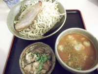 「味噌つけめん+焼きチャーシュー+豚スジ煮(1200円)」@食処 渓の写真