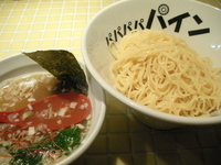 「パイナップル塩つけめん」@パイナップルラーメン屋さん パパパパパインの写真