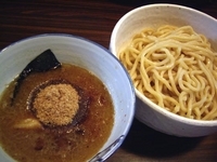 「つけめん（中）＋太麺変更、780円（中盛り無料）＋30円」@麺処 井の庄の写真