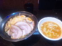 「つけめん（辛みそ味）＋全部乗せ」@極太めん ひでまる 千波店の写真