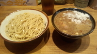 「濃厚つけ麺＋半肉増し＋玉ねぎ増し」@馳走麺 狸穴の写真