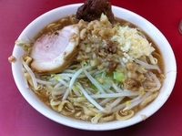 「ラーメン (+ニンニク) (650円)」@ラーメン荘 おもしろい方への写真