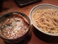 「肉玉つけ麺（大）＋玉ねぎ」@月と鼈の写真