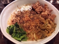 「汁なし坦々まぜそば＋肉増し＋温泉玉子」@油そば 油虎の写真