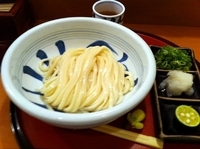 「生醤油うどん」@梅田はがくれ 本店の写真