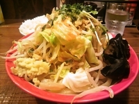 「ぶっかけ冷やし味噌ラーメン」@手打ち極太麺 ジョニーの味噌の写真