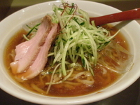 「冷やしラーメン 醤油（850円）」@麺や 七彩 東京駅の写真