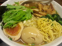 「煮干しらーめん＋味玉＋肉増し」@丸直の写真