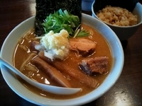 「らぁめん(750円)+ライス小(150円)」@らぁめん 葉月 不動前店の写真