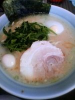 「醤油ラーメン（並）＋味玉」@横浜家系ラーメン 港家 麹町店の写真