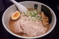 「青山らーめん」@麺場 花火の写真