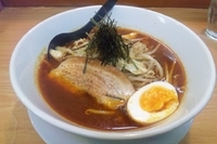 「炙りチャーシューカレーらーめん」@魔女のカレーの写真