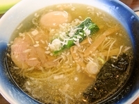 「あっさり塩ラーメン（７００円）＋味玉（１００円）」@麺屋 みらい 69'の写真