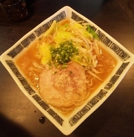 「紫龍らーめん：300円(OPEN記念価格)」@城南らーめん 紫龍 旗の台本店の写真