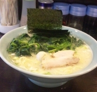 「塩ラーメン（大盛り）＋ほうれん草730円」@横浜家系ラーメン じゃん家の写真