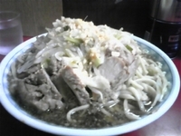 「大豚ラーメン　ヤサイニンニクカラメ」@ラーメン二郎 目黒店の写真