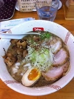 「醤油チャーシュー麺」@らーめん 弥七の写真