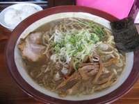 「中濃にぼし麺  中盛り850円＋小ライス100円」@大八車の写真
