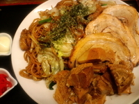 「焼きそば600円＋肉増し250円＝850円」@丸直の写真