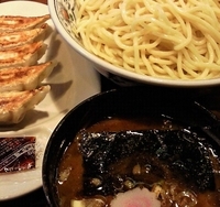 「つけめん<特盛>440g（750円）+味玉&餃子（ぱど）」@麺座でんの写真