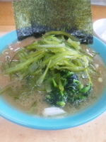 「茎わかめラーメン ７５０円」@川崎家の写真