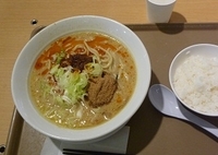 「濃厚とんこつカレーラーメン　小ライス付」@ゑびな軒 東名海老名SA下り線店の写真