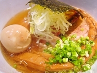 「濃厚魚出汁（塩）（７６０円）＋チャーシュー２枚（２００円）＋」@喜元門 つくば東光台店の写真