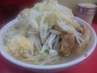 「小豚入り ニンニク ￥800」@ラーメン二郎 小岩店の写真