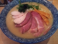 「冷やし鶏白湯麺（大盛）＋豚チャー5枚」@麺屋 一燈の写真