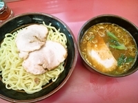 「カレーつけ麺（辛口）+豚２枚　740円+40円=780円」@王道家の写真