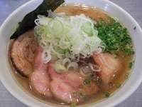 「煮干し蕎麦　塩　細麺　チャーシュー2枚（合計3種類）」@喜乃壺の写真