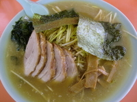 「しょうゆネギチャーシューメン　８５０円」@ラーメンショップ 尾島店の写真