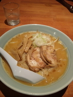 「鶏白湯　味噌らーめん【700円】」@古寿茂 海老名店の写真