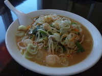 「野菜入り味噌ラーメン」@中華大新 茅ヶ崎店の写真