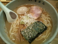 「大盛りらーめん 味玉」@麺屋吉左右の写真