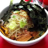 「526正油らーめん（麺少なめ、ニンニク）」@らーめん こじろう 526の写真