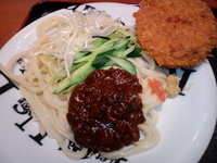 「じゃじゃ麺　460円＋トッピング100円＝560円」@うまいごはん家 大森東口駅前店の写真