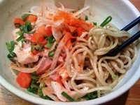 「冷やし肉あえそばぺペロンチーノ仕立て（限定）850円」@麺や 福一の写真