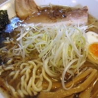 「塩らあめん　500円（夏季限定価格）」@らあめん わかばの写真