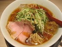 「冷やしラーメン（醤油）　850円」@麺や 七彩 東京駅の写真